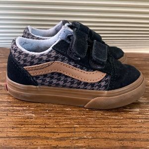 ADORABLE SUEDE VANS